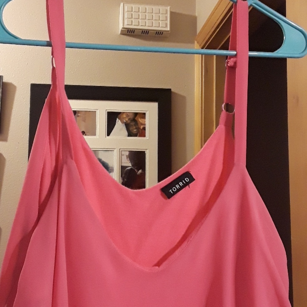 Top - Picture 2 of 2
